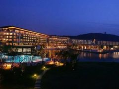 -上海佘山世茂艾美酒店