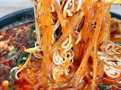 -小街曹师傅砂锅麻辣烫(亚泰大街店)