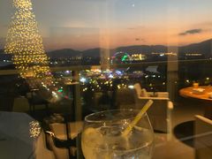 -瑰丽酒店·海吧·天际下午茶·现场DJ·天台酒吧