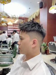 -尼特斯男士发型馆