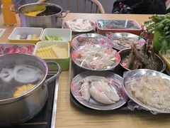 -杨老板·海鲜集市火锅·鲜切牛肉(中防万宝店)