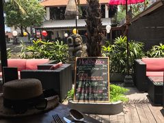 -Pundi Pundi Restaurant