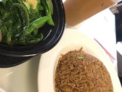-新大咀港式茶餐厅(宝山万达店)