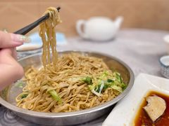 世家捞粗面-粤·向群饭店(龙津东路总店)