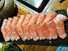 -老牌坊云南鱼豆花火锅(哈西万达店)