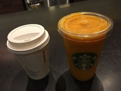 -星巴克(杭州西湖银泰1F店)