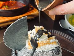 手磨黑芝麻绵绵冰-Ameigo梅果·云贵川bistro(长宁来福士店)