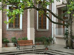 -香港大学
