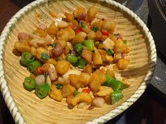 -万重锦·人文川菜馆(骡马市店)