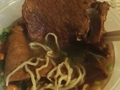 -老五鸡丝豆花面粉(瑞金北路68号院店)