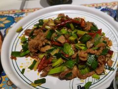 -云海肴·汽锅鸡·云南菜(天山百盛优客店)