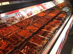 自助取餐区-绝味鸭脖(地铁站一店)