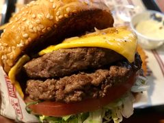 火烤双层牛肉特堡-The Habit Burger Grill 哈比特汉堡(复兴soho店)