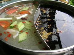 10块钱锅底，全红只要5块-袁记串串香(新南门店)