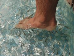 -涨巢·潮玩水疗局