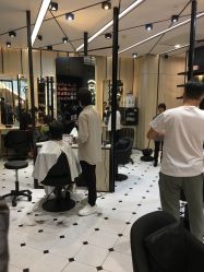 -HAIR CORNER