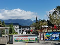 -梭布垭石林景区