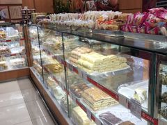 面包甜点陈列柜-三禾北京稻香村(北京市百货大楼店)