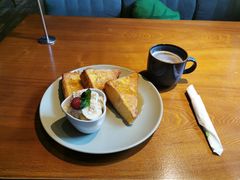 -JINNS锦时 steak&pizza(浸信会礼拜堂旧址店)