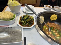 -鲁员外地锅鸡地锅鱼(古墩路店)