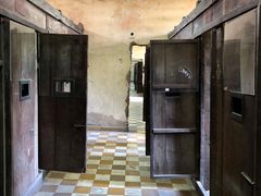 -吐斯廉屠杀博物馆