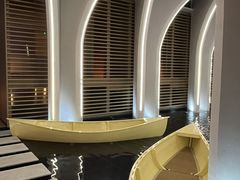 -涨巢·潮玩水疗局