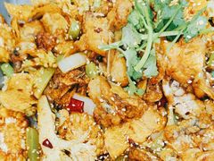 招牌悦蓉牛蛙干锅-精悦蓉(松江万达广场店)