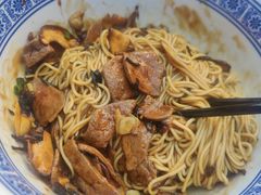 蛤蜊猪肝面-沪西老弄堂面馆(定西路店)