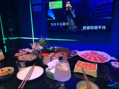 -唯爱KTV聚会餐厅(仙林东城汇店)