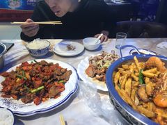 -小鱼儿海鲜港(新村十区店)