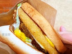 芝芝酪酪堡-麦当劳(展览路店)