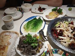 -小鱼小牛·鱼牛干锅·脆鱼火锅(世欧广场店)