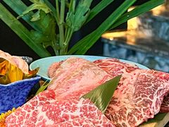 -铭牛烧肉·和牛海鲜自助(高新月牙湖店)