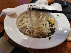 -贯一台湾牛肉面(八一七中路店)