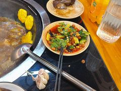 -炖四方东北铁锅炖·烧烤小龙虾(中豪国际店)