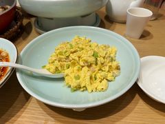 -渝信川菜 · 川味家常菜(财富购物中心店)