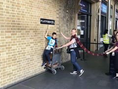 -九又四分之三站台