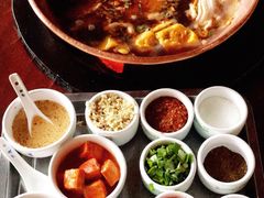-朝伟清真铜瓢牛肉馆(三十年老·店)