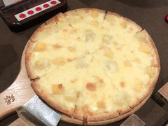 榴莲菠萝披萨-悦享绿山墙西餐厅