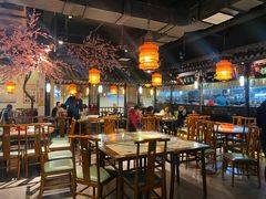 大堂-卢大鲜鱼头捞饭(美利广场店)