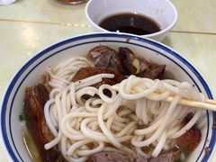 -香辉食馆(新兴路店)