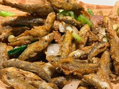 -头上红煨盐鸡乡村食府