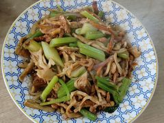 -老火大骨头汤馆