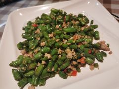 -新大咀港式茶餐厅(宝山万达店)