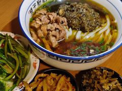 -矮子粉店1985·长沙米粉(湘春路店)