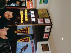 -川流不息·地道川菜·小龙虾(松东路店)