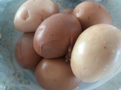 蹄髈边上的围蛋-苏浙徽·农家大院(吴江中山南路店)
