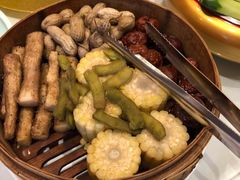 -蓝海国际大饭店·蓝钻自助百汇(兰山店)