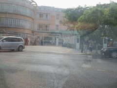 -上海青草地幼儿园