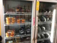 -志龙皇冠吃货椰子铺